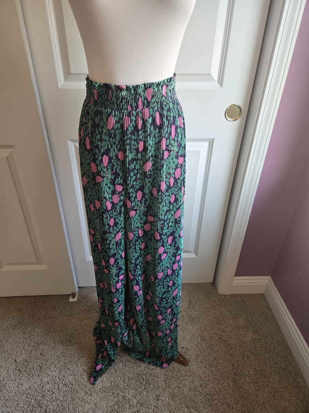 NWT Anthropologie Green and Pink Wide-Leg Pants -Large